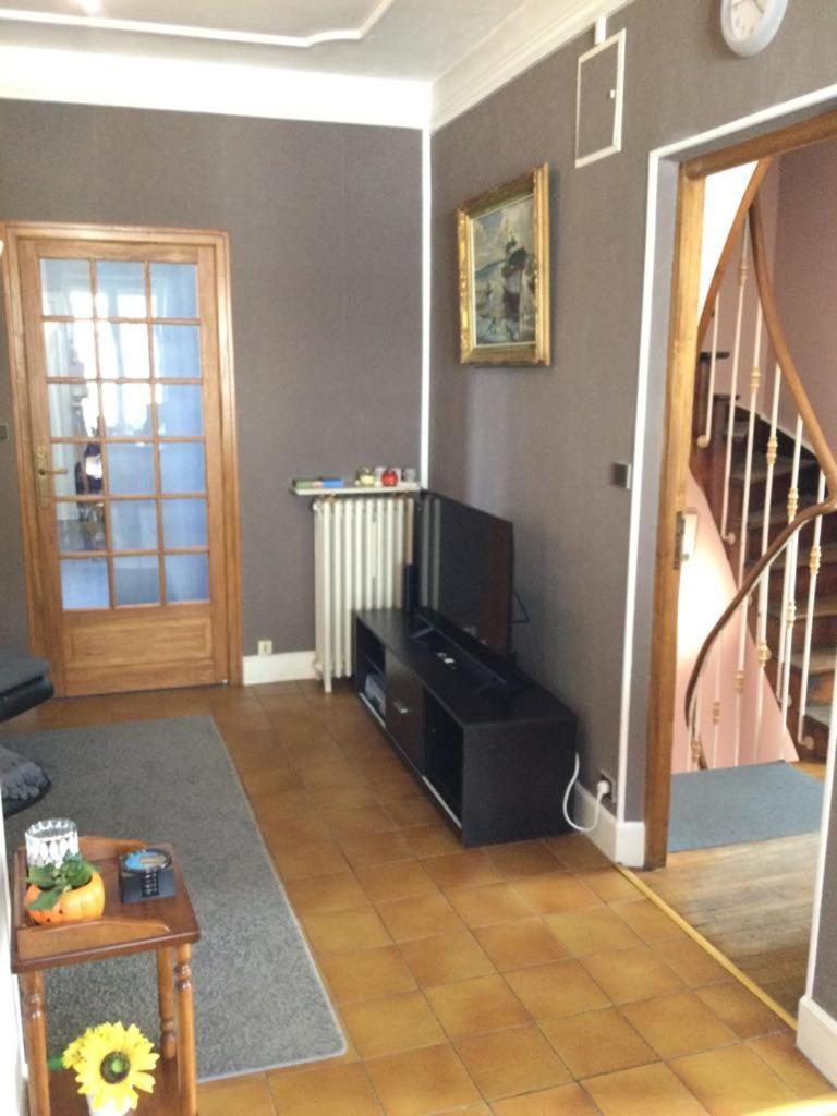 Appartement Couleur Framboise à Longwy Extérieur photo