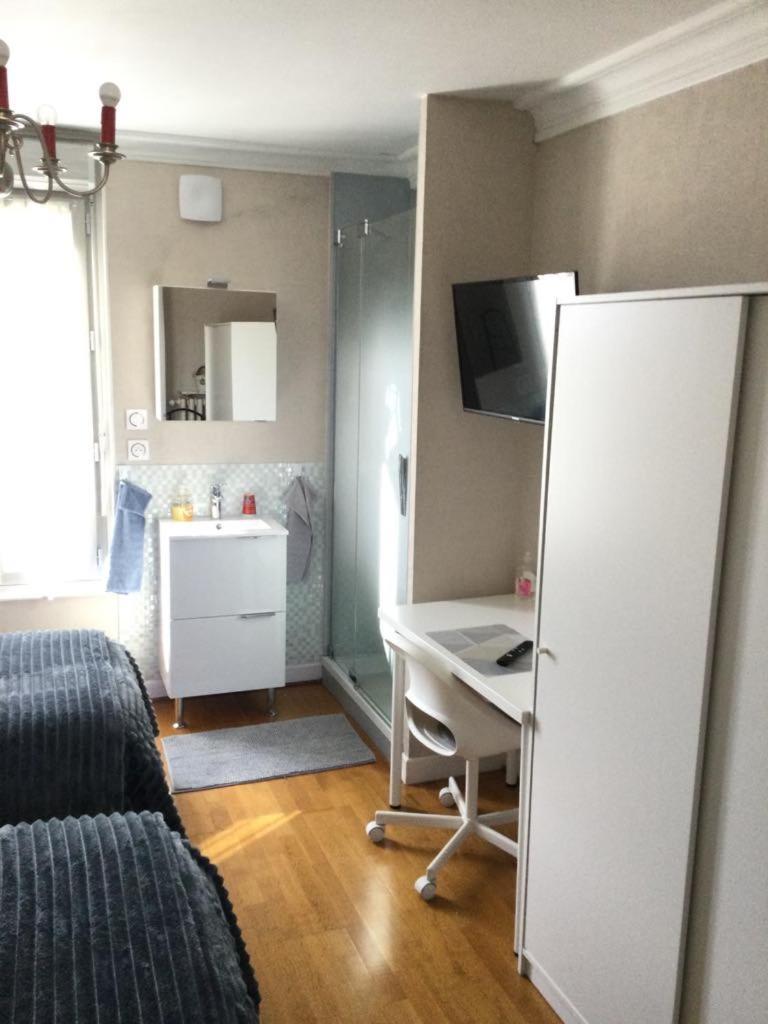 Appartement Couleur Framboise à Longwy Extérieur photo